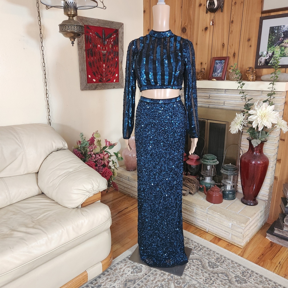 Kylie-Inspired Sparkle: Mac Duggal 2-Piece Sequin Gown